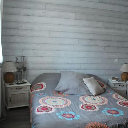 Jolie Chambre Dans Quartier Calme 伊斯内斯 外观 照片