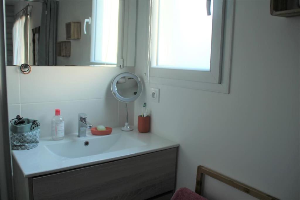 Jolie Chambre Dans Quartier Calme 伊斯内斯 外观 照片